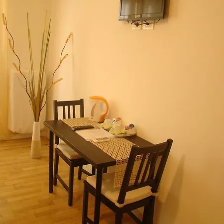 Le Mille E Bed & Breakfast